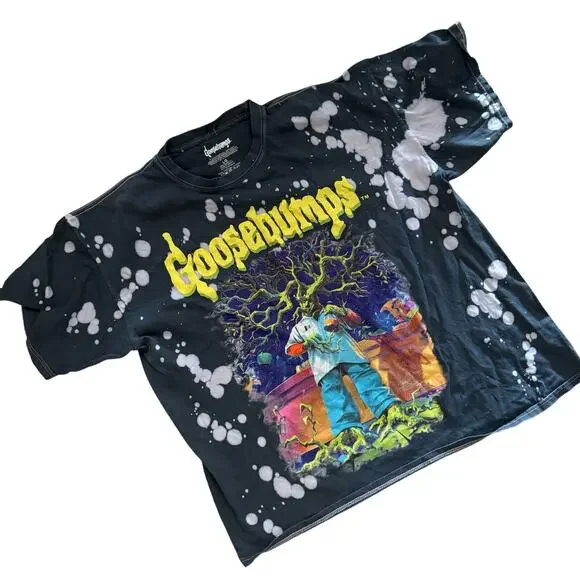 Just in 💫| Goosebumps Retro Distressed 90's Tshirt Print sz LG - Picture 2 of 4